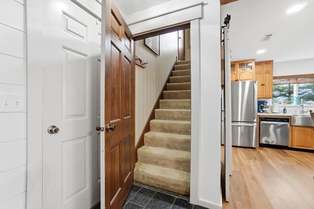 2270 Ginder Road NW, Lancaster, OH 43130