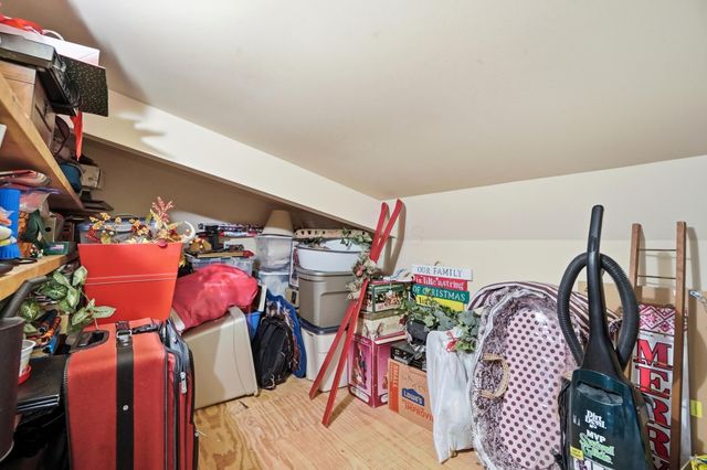 2270 Ginder Road NW, Lancaster, OH 43130