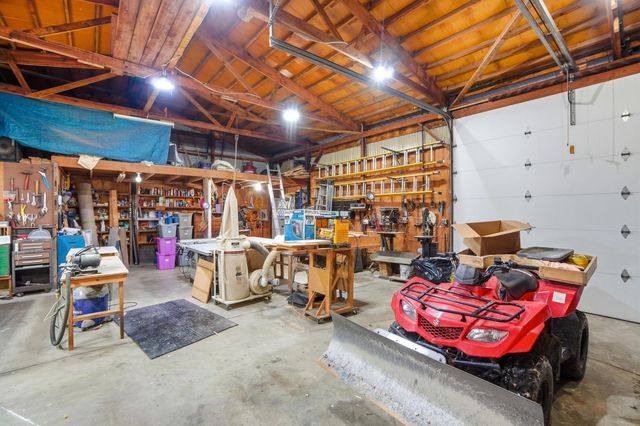 2270 Ginder Road NW, Lancaster, OH 43130