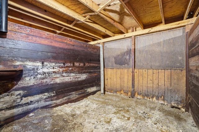 2270 Ginder Road NW, Lancaster, OH 43130