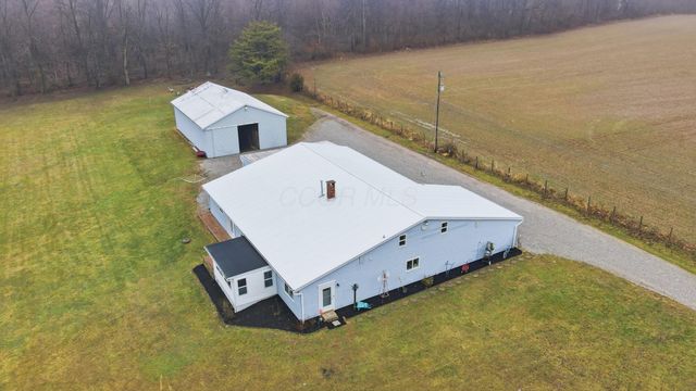2270 Ginder Road NW, Lancaster, OH 43130