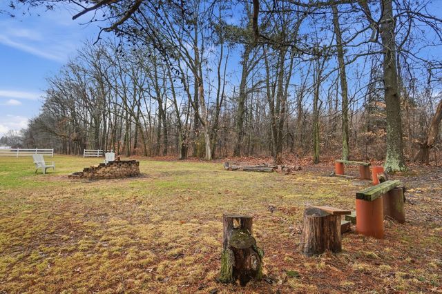 2270 Ginder Road NW, Lancaster, OH 43130