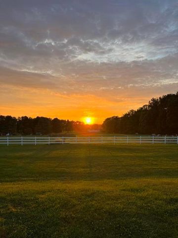 2270 Ginder Road NW, Lancaster, OH 43130