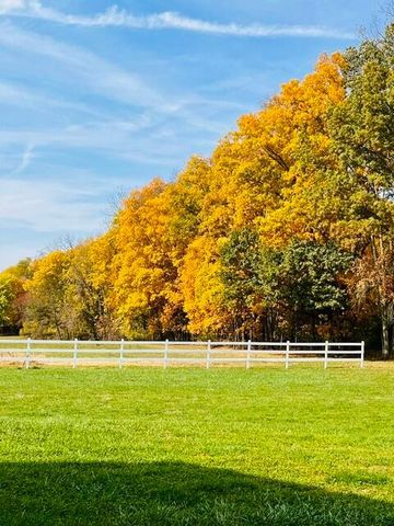 2270 Ginder Road NW, Lancaster, OH 43130