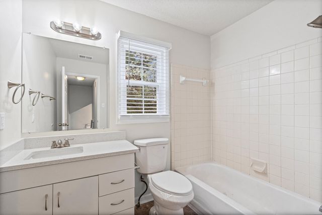 1483 WOOD TRAIL CIR, Memphis, TN 38016