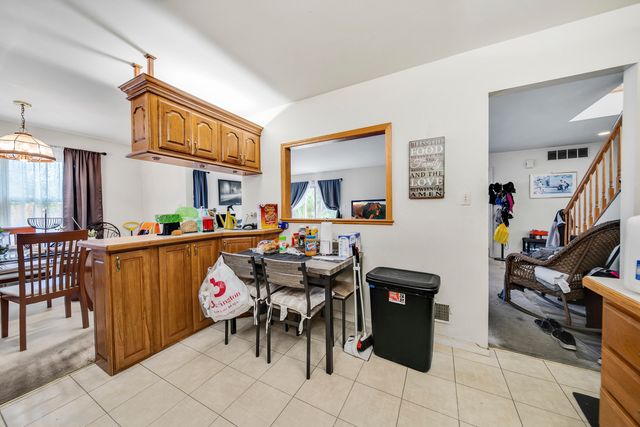 251 Tamarack Drive, Bloomingdale, IL 60108