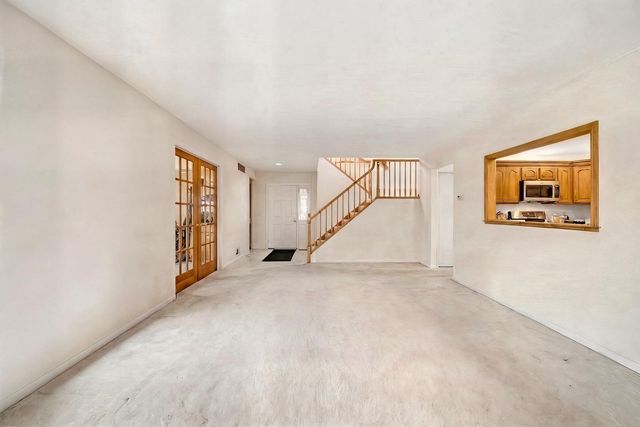 251 Tamarack Drive, Bloomingdale, IL 60108