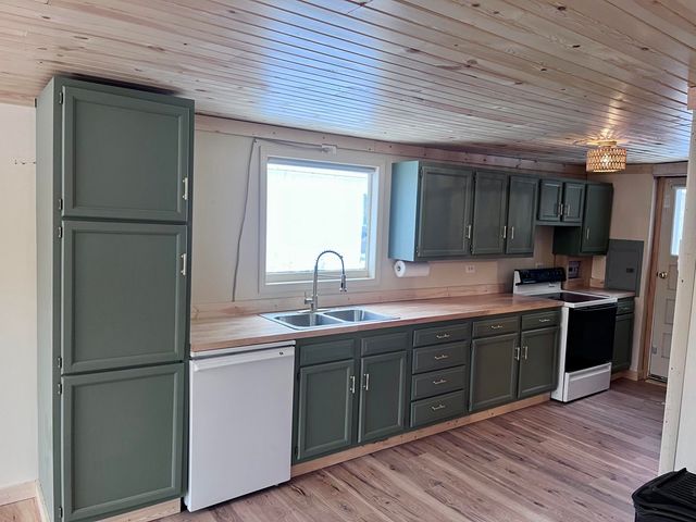 1478 E Gardner Avenue, Brooks Twp, MI 49337