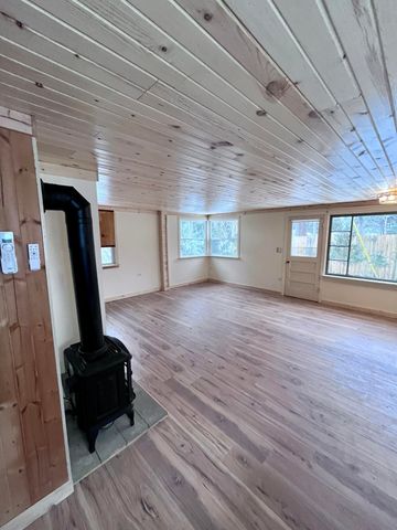 1478 E Gardner Avenue, Brooks Twp, MI 49337