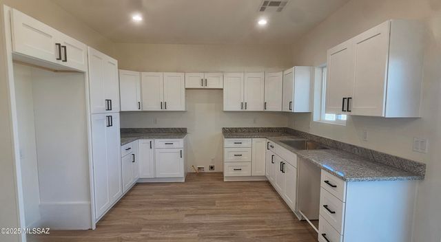 8583 S Thunderbird Drive, Safford, AZ 85546