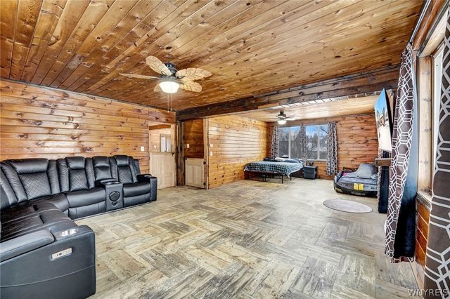 10043 Dutch Hill Road, Ashford, NY 14171