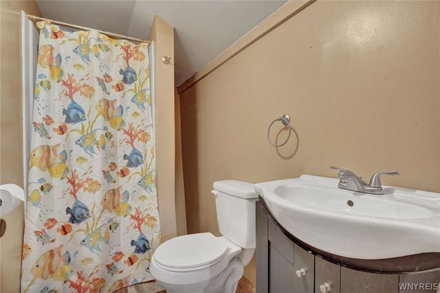 10043 Dutch Hill Road, Ashford, NY 14171