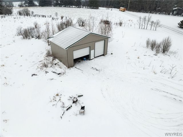 10043 Dutch Hill Road, Ashford, NY 14171