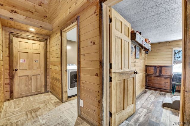 10043 Dutch Hill Road, Ashford, NY 14171