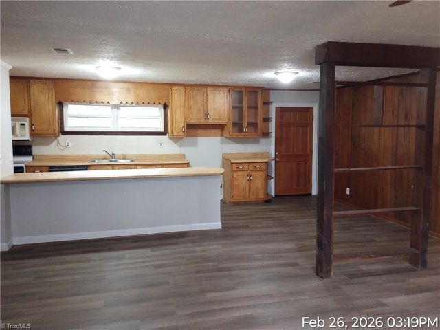 4077 Ramseur Julian Road, Liberty, NC 27298