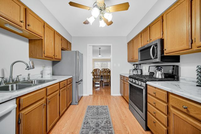 8654 Kelly Drive, St. John, IN 46373