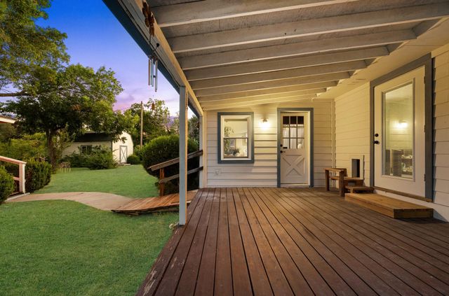 9409 Braeburn GLN, Austin, TX 78729