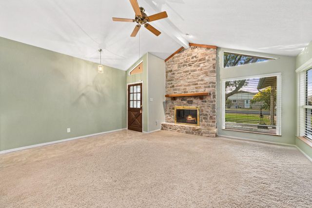 9409 Braeburn GLN, Austin, TX 78729