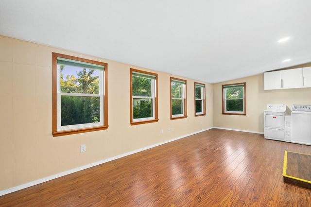 9409 Braeburn GLN, Austin, TX 78729