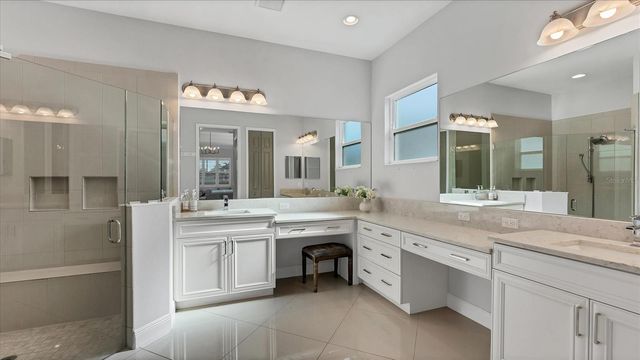 6204 TROPHY LANE, Bradenton, FL 34210