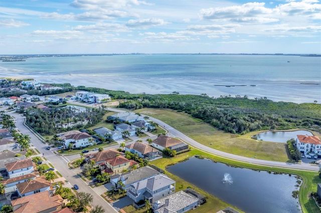 6204 TROPHY LANE, Bradenton, FL 34210