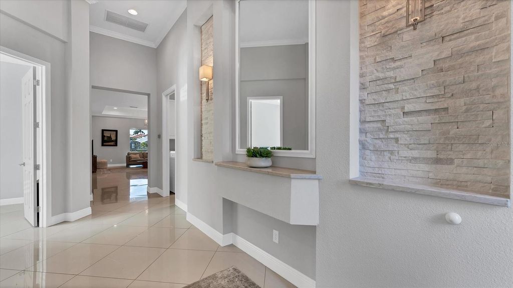 Image 11 of property listing at 6204 TROPHY LANE, Bradenton, FL 34210