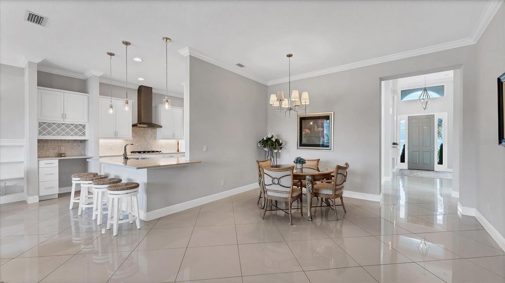 Image 17 of property listing at 6204 TROPHY LANE, Bradenton, FL 34210