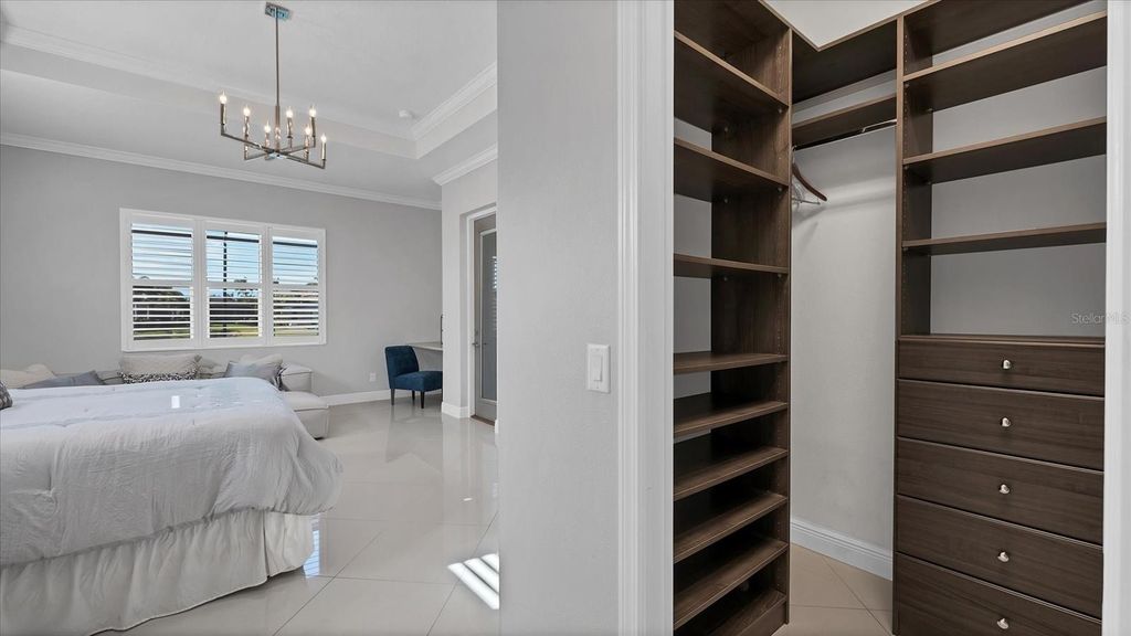 Image 27 of property listing at 6204 TROPHY LANE, Bradenton, FL 34210