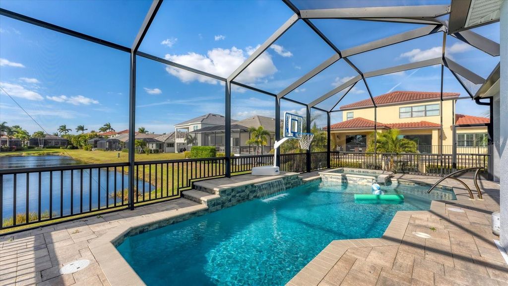 Image 40 of property listing at 6204 TROPHY LANE, Bradenton, FL 34210