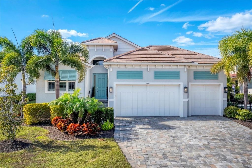 Image 7 of property listing at 6204 TROPHY LANE, Bradenton, FL 34210