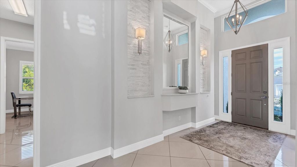 Image 9 of property listing at 6204 TROPHY LANE, Bradenton, FL 34210