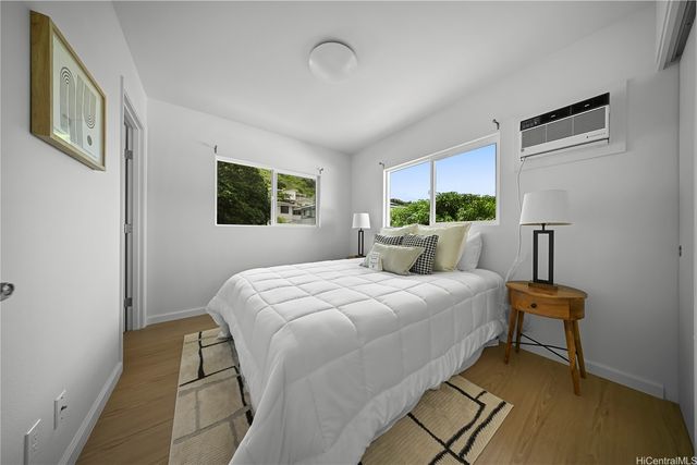 1633 10th Avenue Apt B, Honolulu, HI 96816