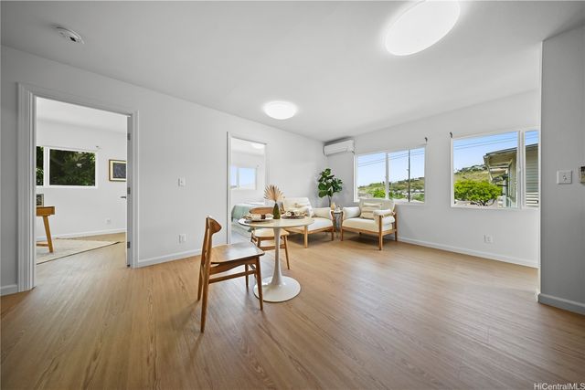 1633 10th Avenue Apt B, Honolulu, HI 96816