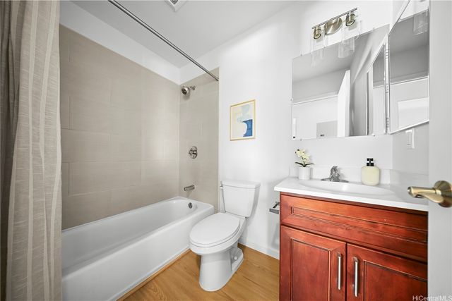 1633 10th Avenue Apt B, Honolulu, HI 96816