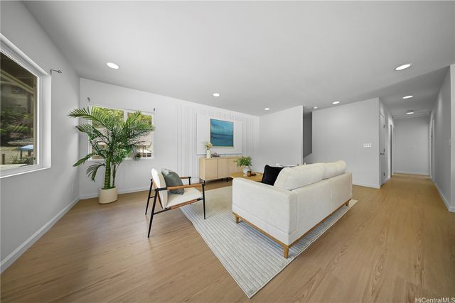 1633 10th Avenue Apt B, Honolulu, HI 96816
