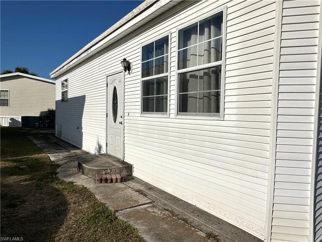 4520 Candlestick CT E, Estero, FL 33928