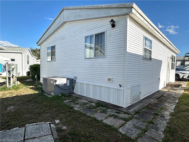 4520 Candlestick CT E, Estero, FL 33928