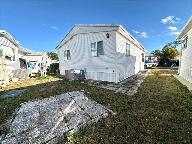 4520 Candlestick CT E, Estero, FL 33928