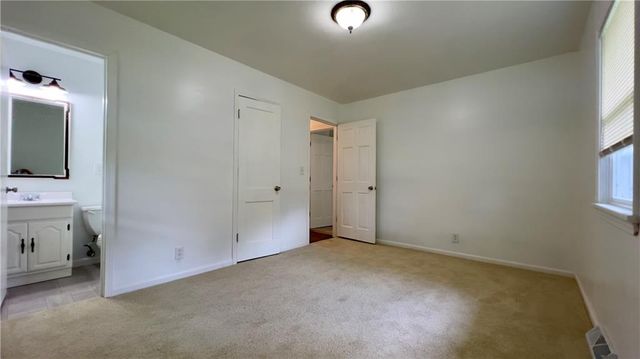 204 N Park Drive, Belton, MO 64012