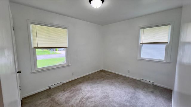 204 N Park Drive, Belton, MO 64012
