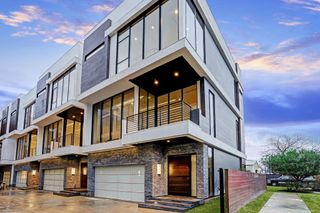 815 W 24th Street A, Houston, TX 77008