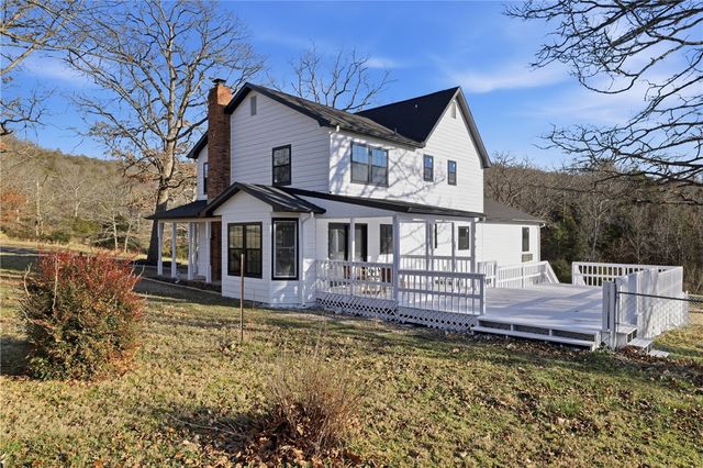 578 County Road 227, Eureka Springs, AR 72631