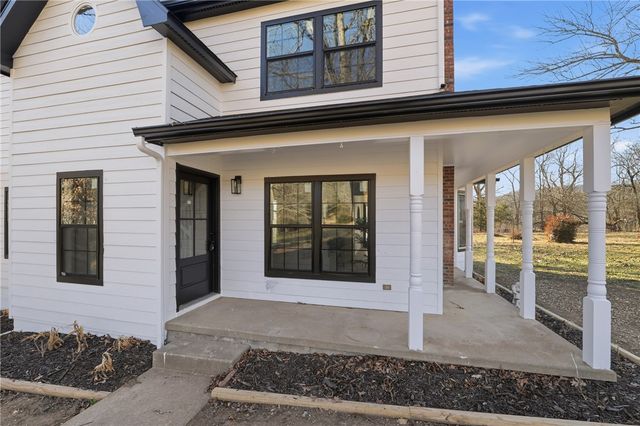 578 County Road 227, Eureka Springs, AR 72631