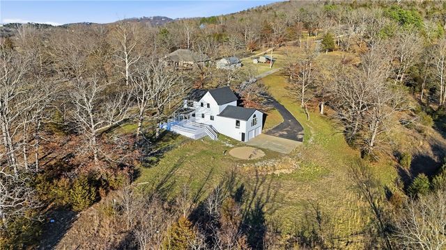 578 County Road 227, Eureka Springs, AR 72631