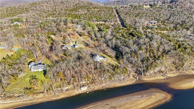 578 County Road 227, Eureka Springs, AR 72631