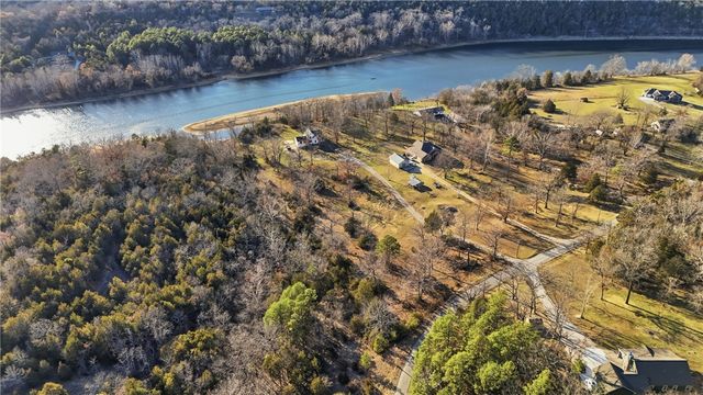 578 County Road 227, Eureka Springs, AR 72631