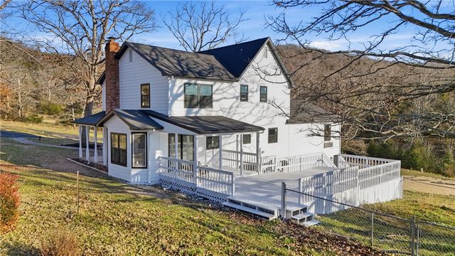 578 County Road 227, Eureka Springs, AR 72631