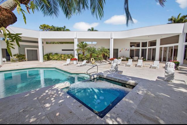 2926 Rhone Drive, Palm Beach Gardens, FL 33410