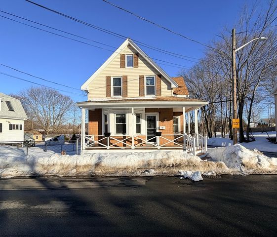 79 Lawrence St, Salem, MA 01970