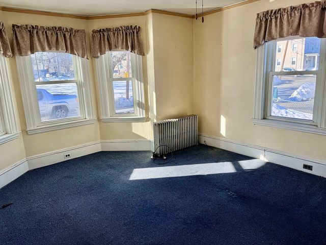 79 Lawrence St, Salem, MA 01970